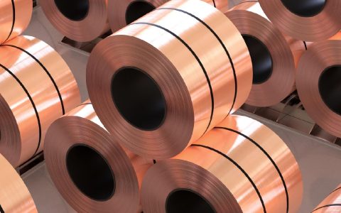 美国铜期货最新行情该如何预判？2026年核心驱动与实操技巧