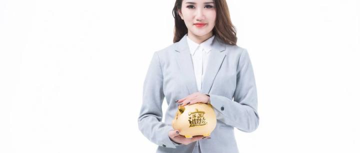 黄金期货蓄势待发：全球政策预期与资金情绪共筑新平衡
